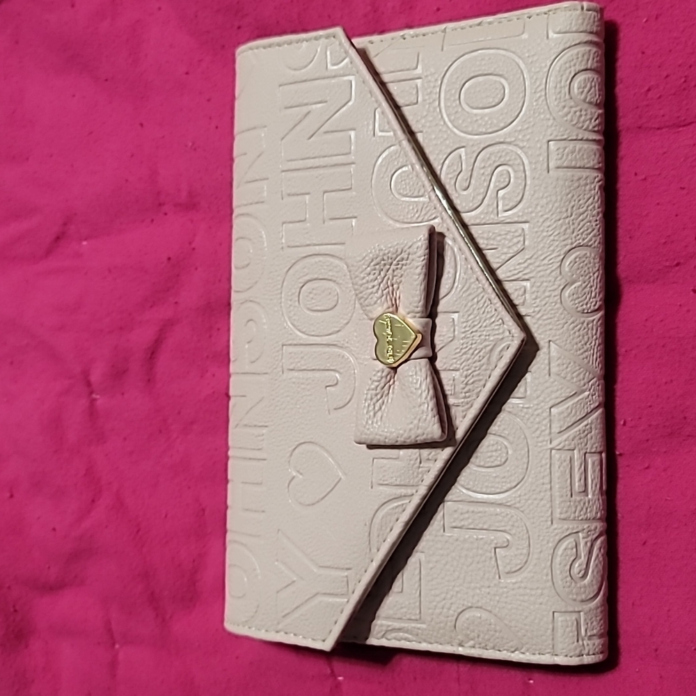 Betsey Johnson wallet